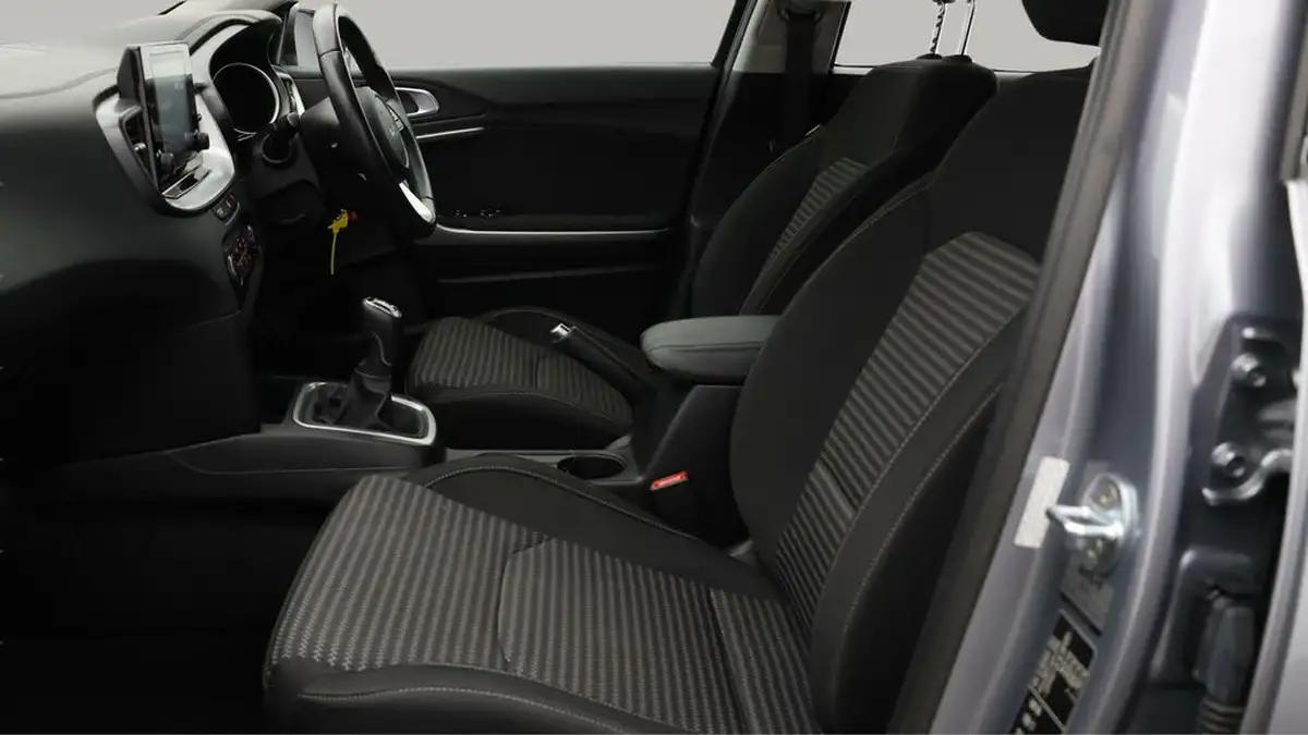 2021-kia-xceed-10-t-gdi-2-big-13