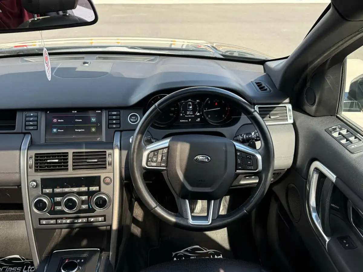 2019-land-rover-discovery-sport-20td4-landmark-big-34
