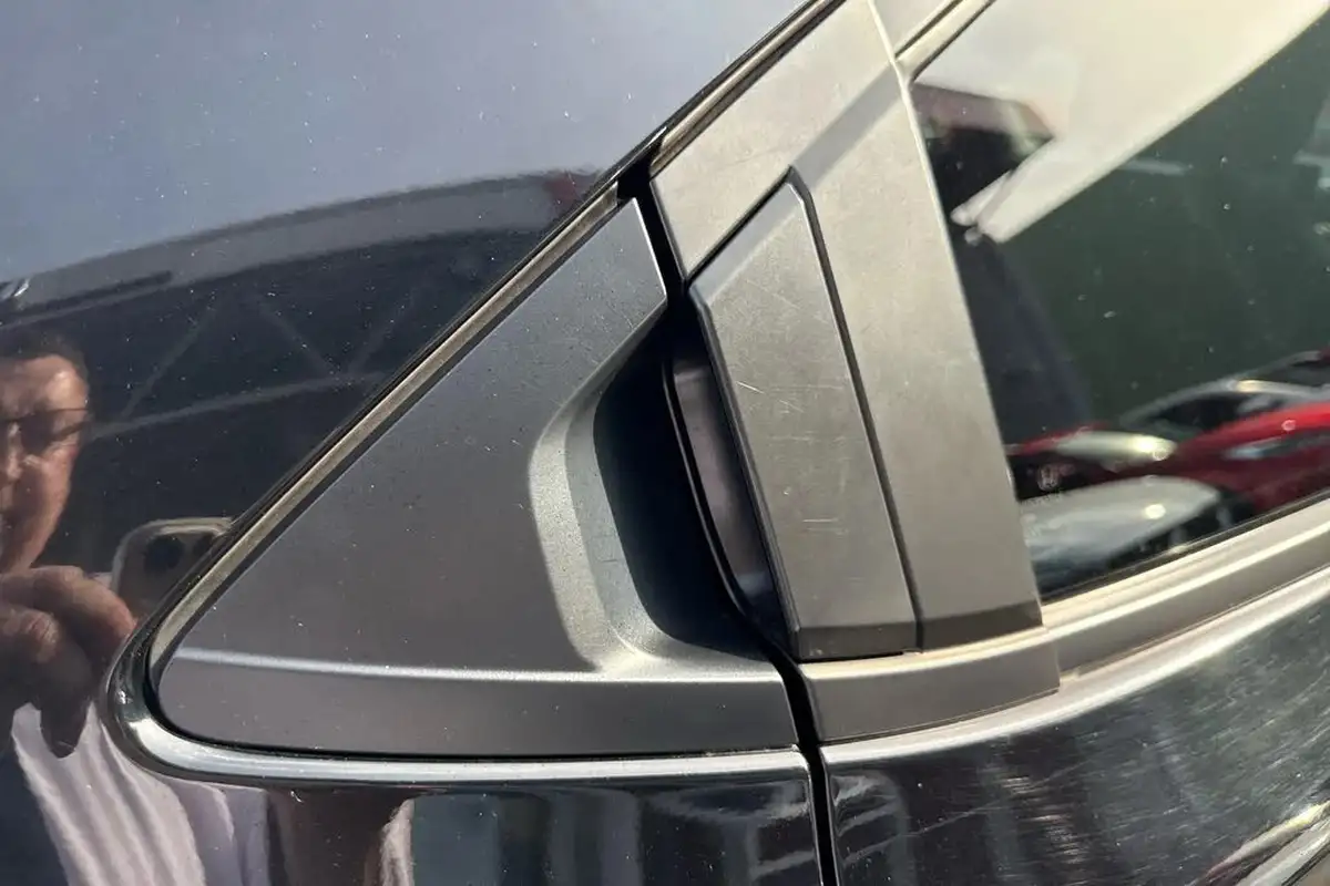 2022-honda-hr-v-15-i-mmd-advance-big-13