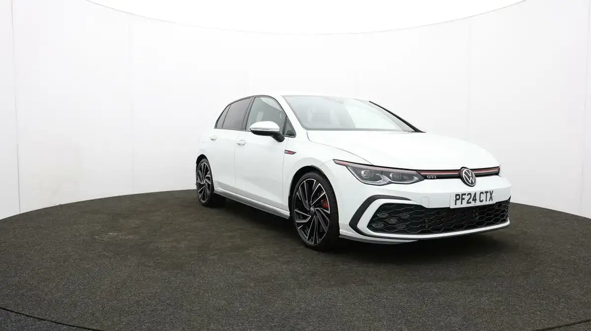 2024-volkswagen-golf-20-tsi-gti-245ps-big-48