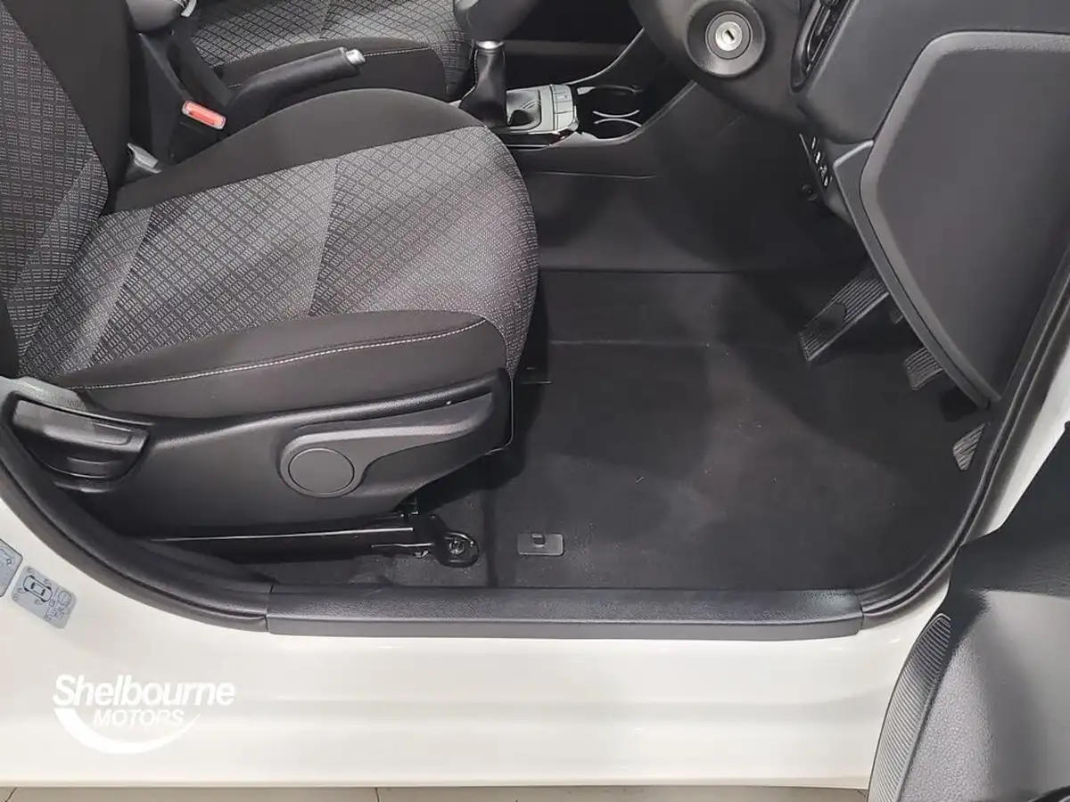 2024-kia-picanto-10-2-big-7