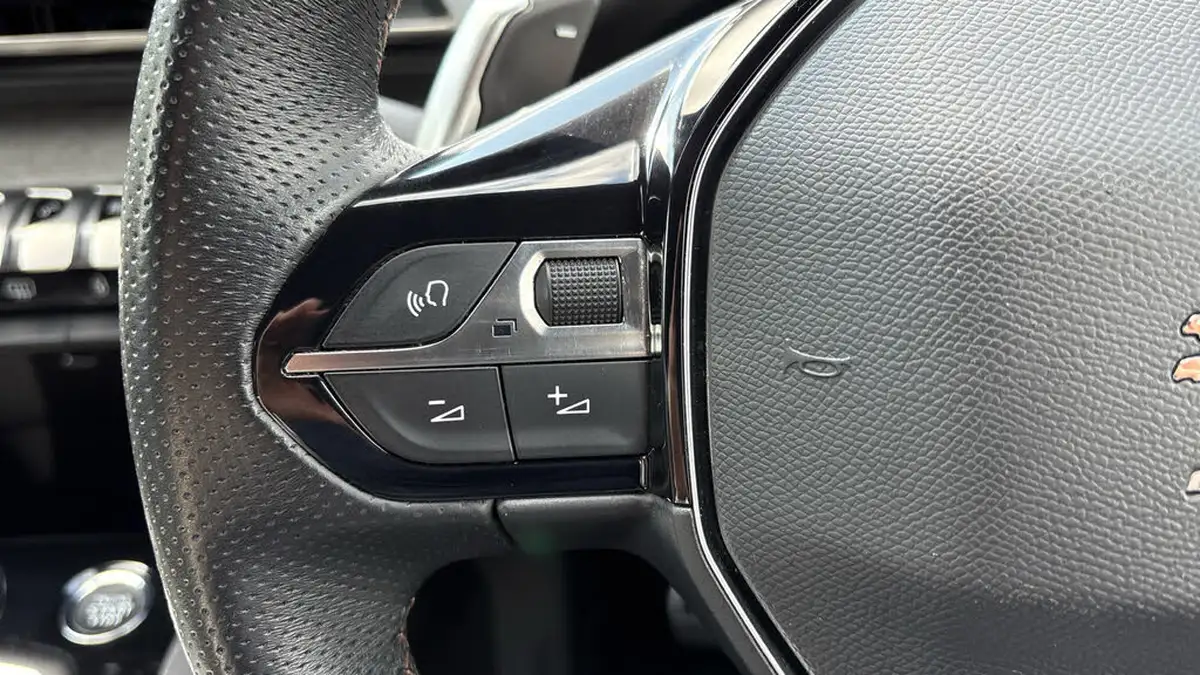 2022-peugeot-3008-suv-15-bluehdi-gt-premium-big-22