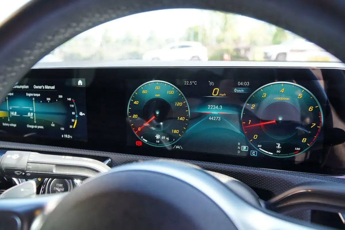 2022-mercedes-benz-cla-13-cla-180-amg-line-premium-plus-coupe-4d-big-57