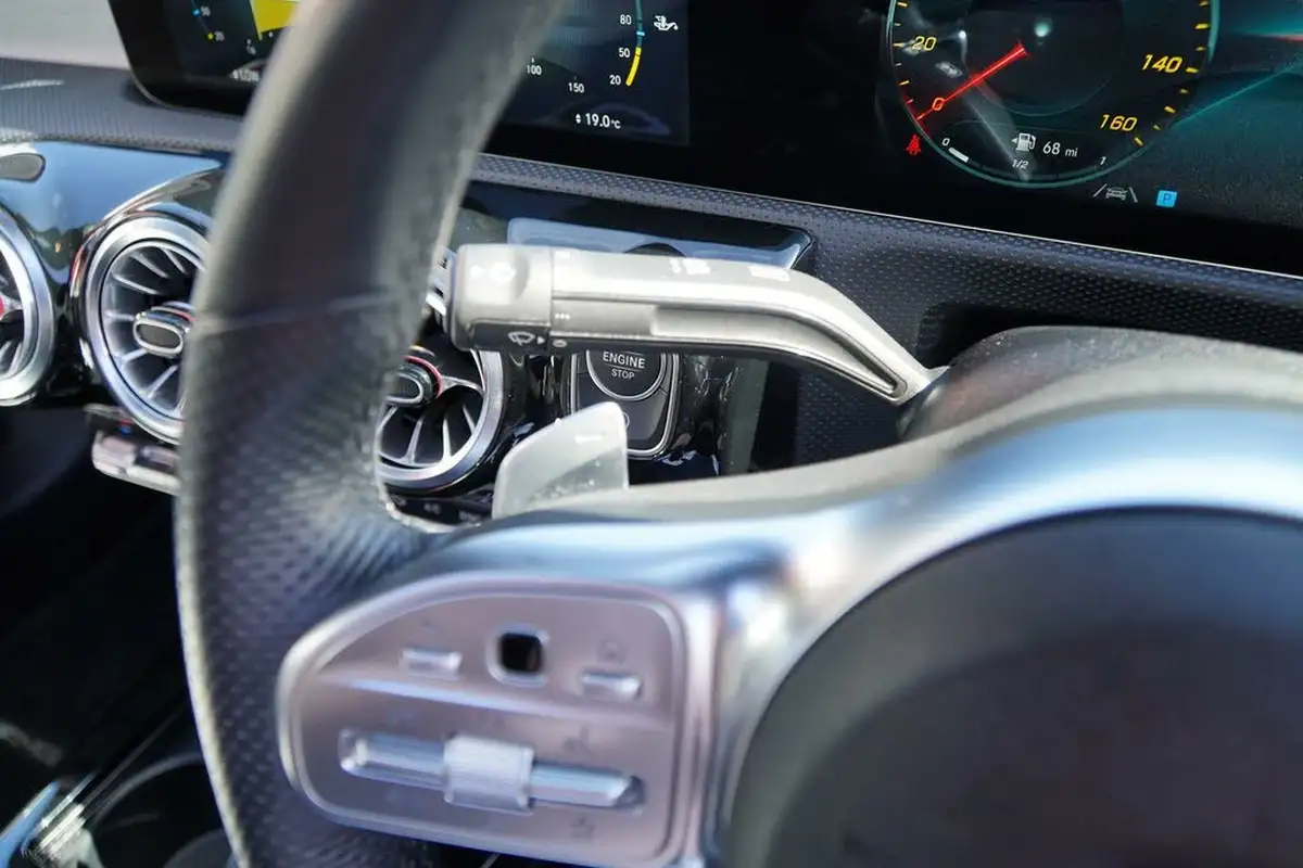 2022-mercedes-benz-cla-13-cla-180-amg-line-premium-plus-coupe-4d-big-29