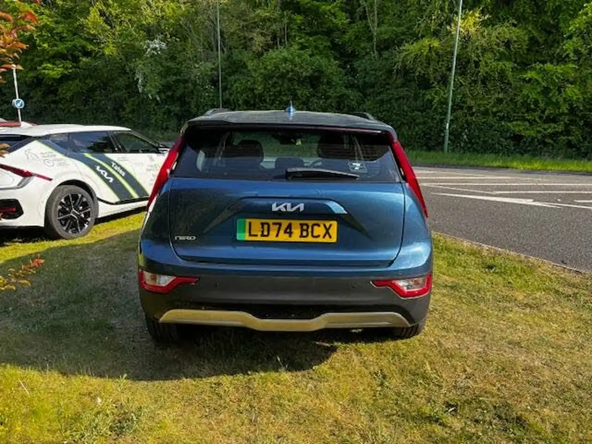2024-kia-niro-ev-e-2-big-7