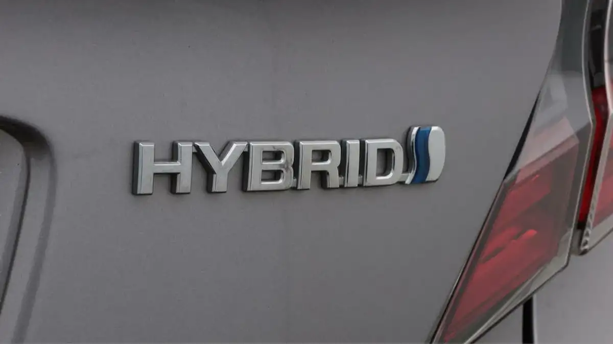 2017-toyota-c-hr-18-vvt-i-dynamic-big-22