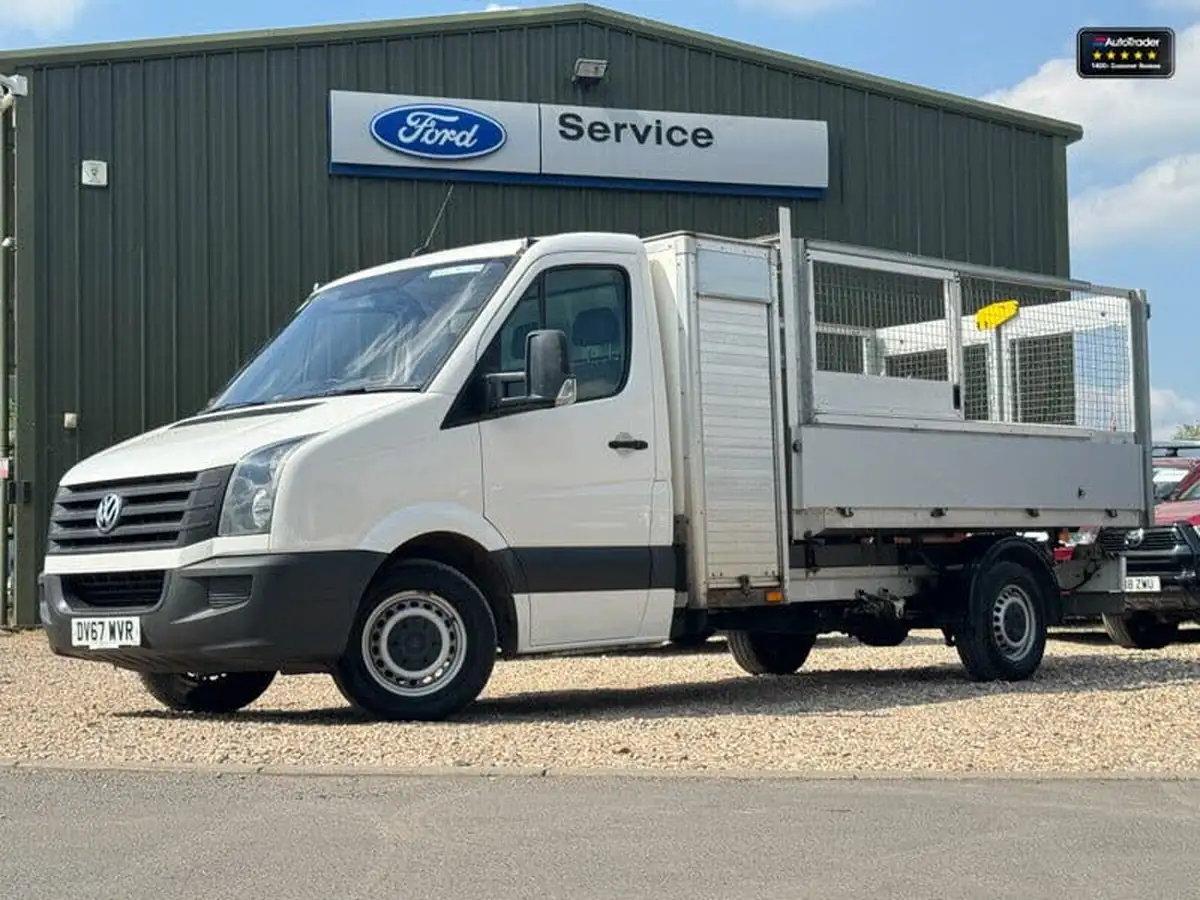 2017-volkswagen-crafter-20td-cr35-lwb-140pseu6-bmt-chassis-cab-big-1
