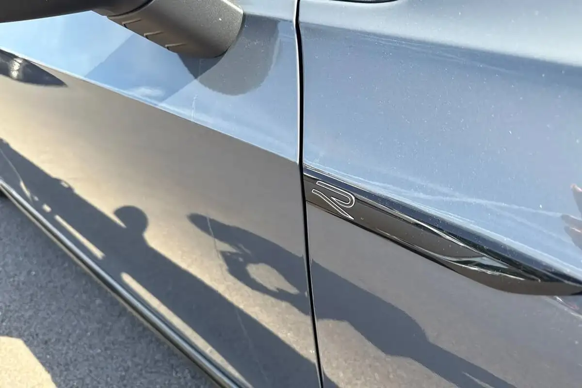 2022-volkswagen-golf-15-tsi-r-line-130ps-hatchback-big-27