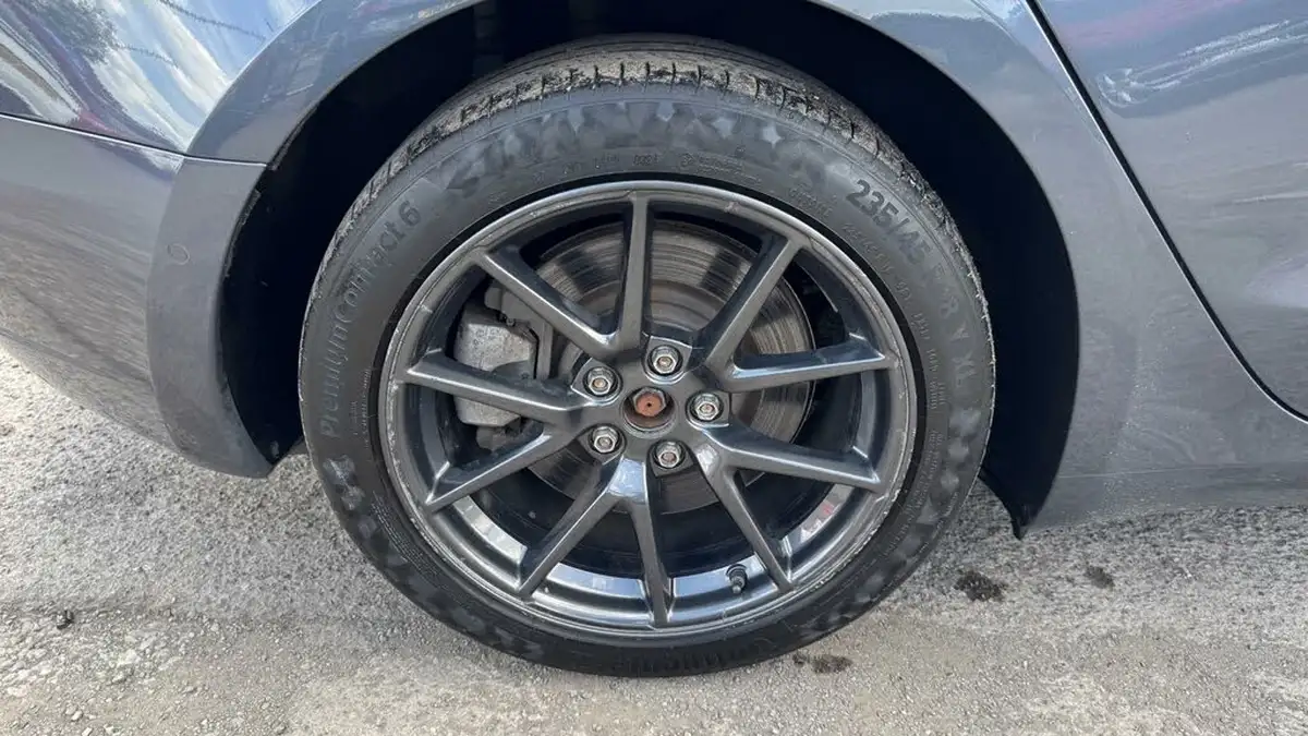 2020-tesla-model-3-e-standard-plus-big-39