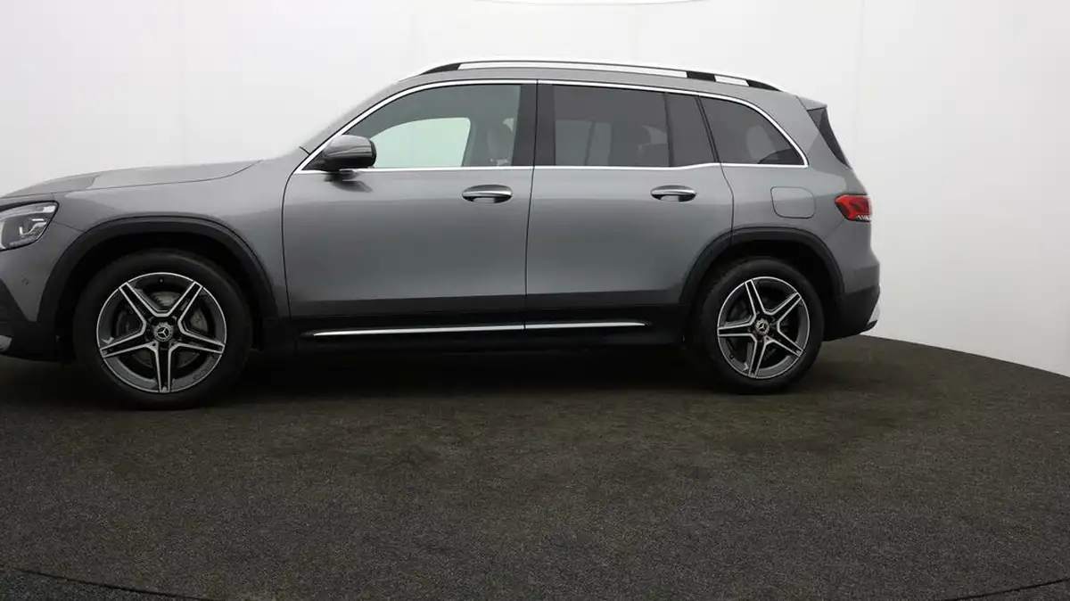 2022-mercedes-benz-glb-class-20d-glb220d-amg-line-premium-plus-big-74