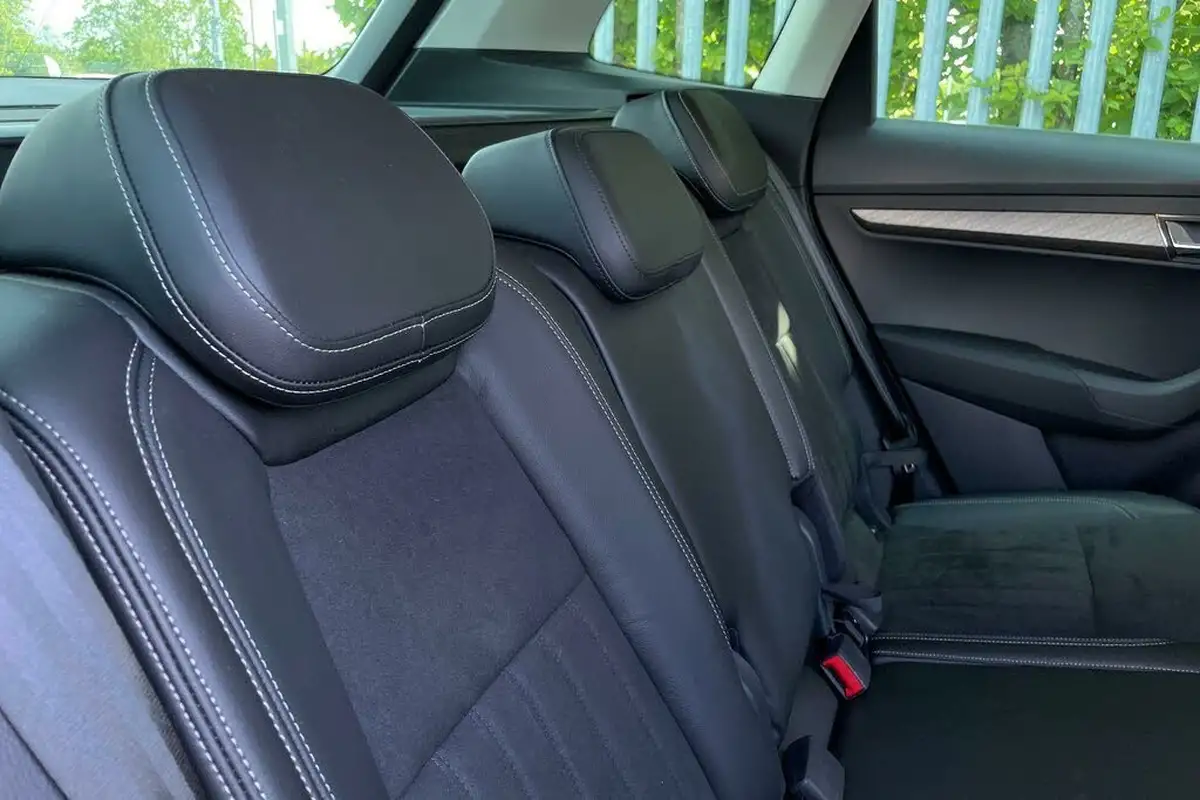 2023-skoda-karoq-15-tsi-se-l-dsg-big-21