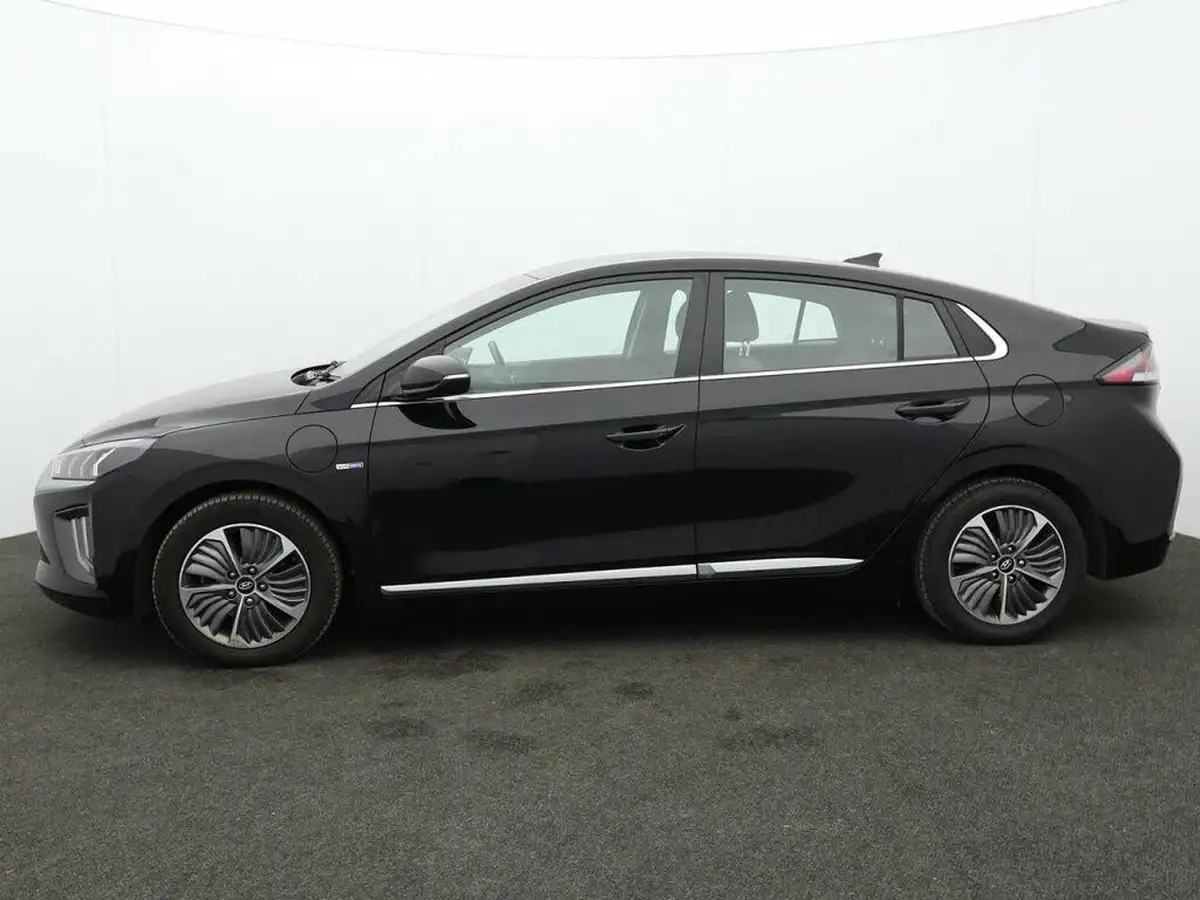 2019-hyundai-ioniq-16-gdi-premium-plug-in-hybrid-big-5