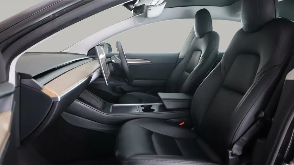 2021-tesla-model-3-e-long-range-awd-big-13