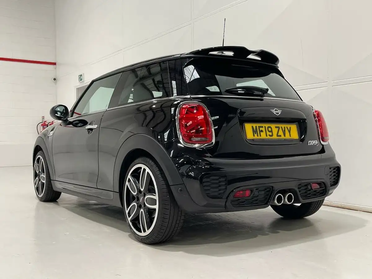 2019-mini-cooper-20-cooper-s-sport-189bhp-hatchback-3d-big-31