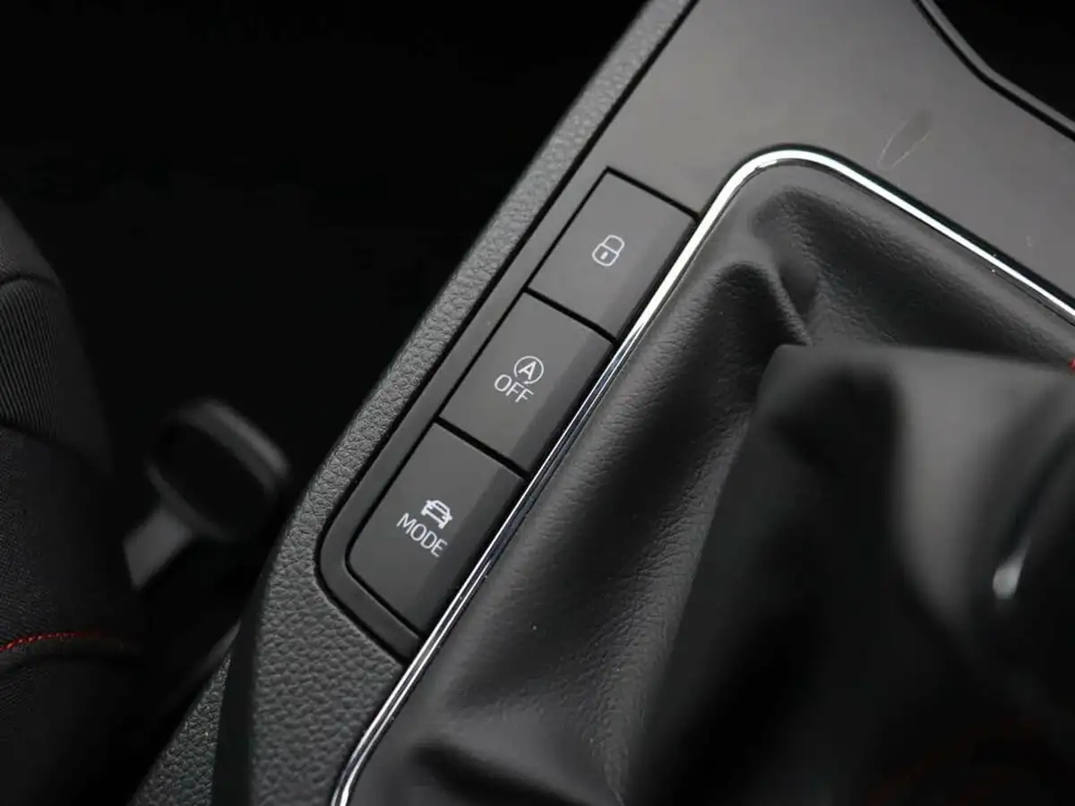 2019-seat-ibiza-10-tsi-fr-95ps-big-31
