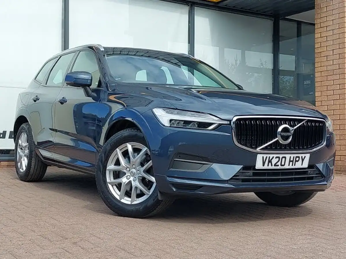 2020-volvo-xc60-20-b5-momentum-big-0