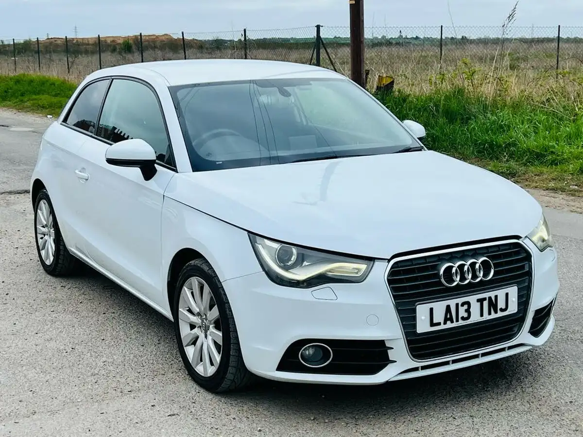 2013-audi-a1-14-122ps-sportback-5d-1390cc-s-tronic-big-8