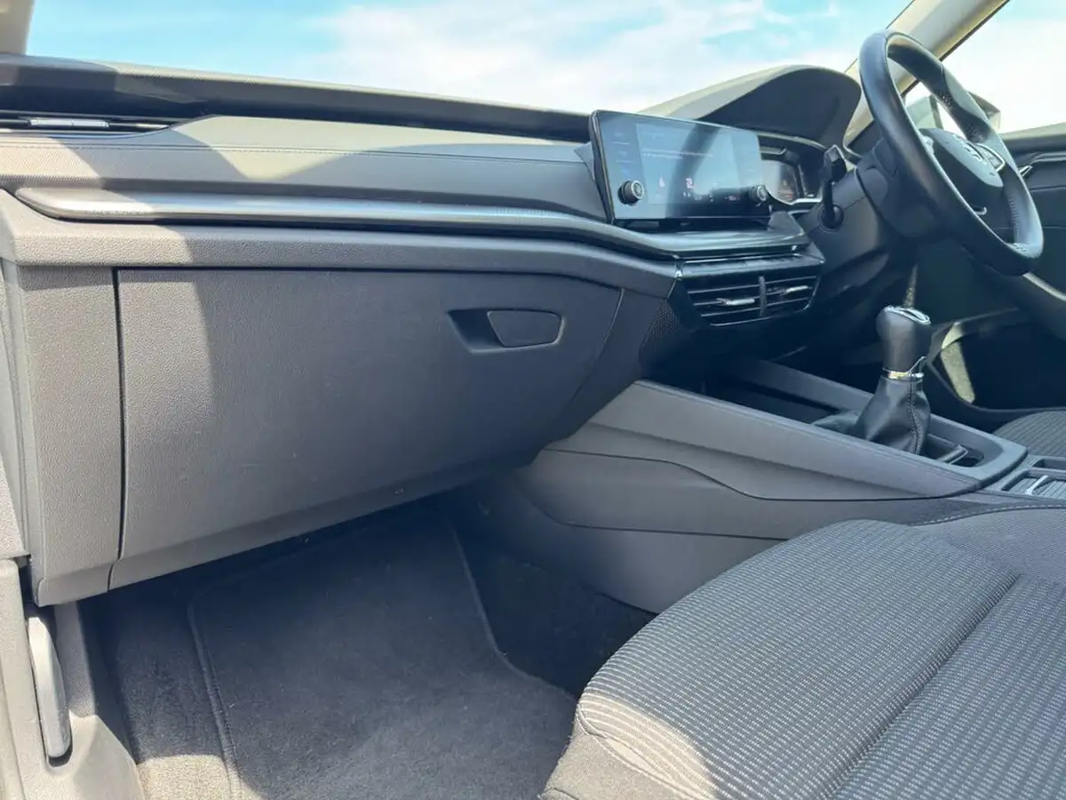 2020-skoda-octavia-15-tsi-se-first-edition-hatchback-big-15