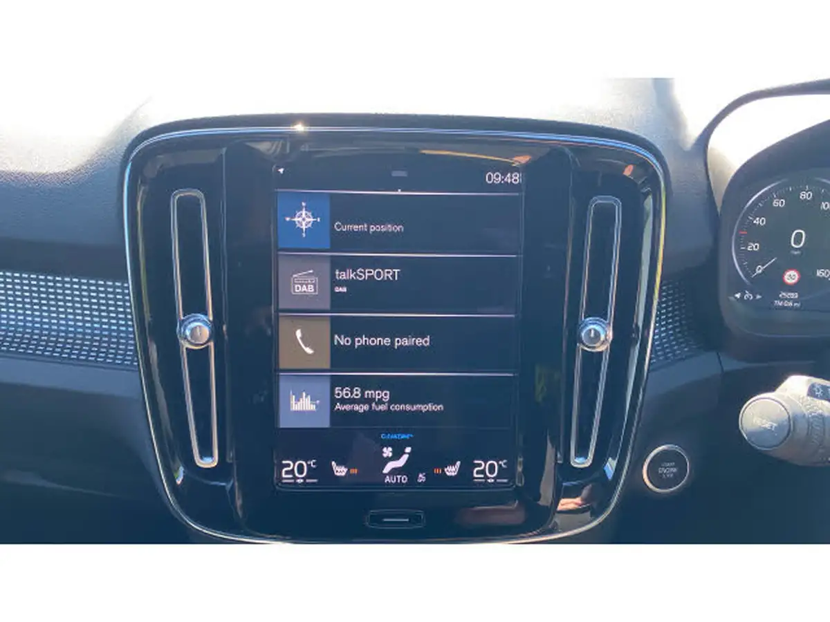 2022-volvo-xc40-15-t5-r-design-pro-big-36