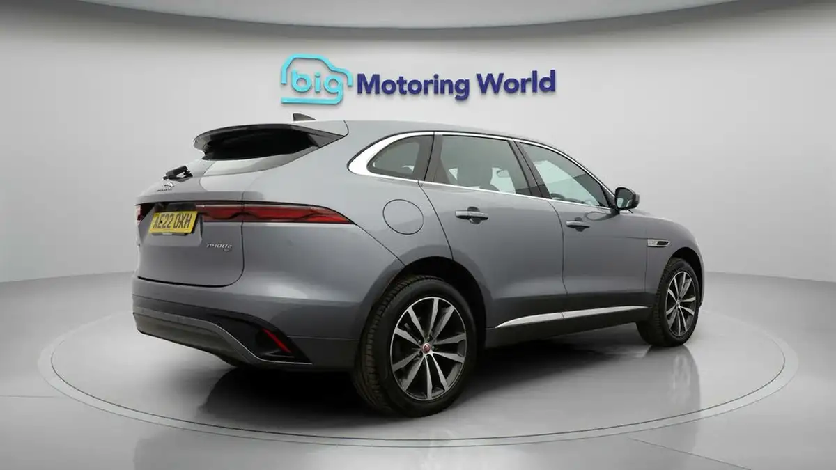 2022-jaguar-f-pace-20-p400e-r-dynamic-se-big-6