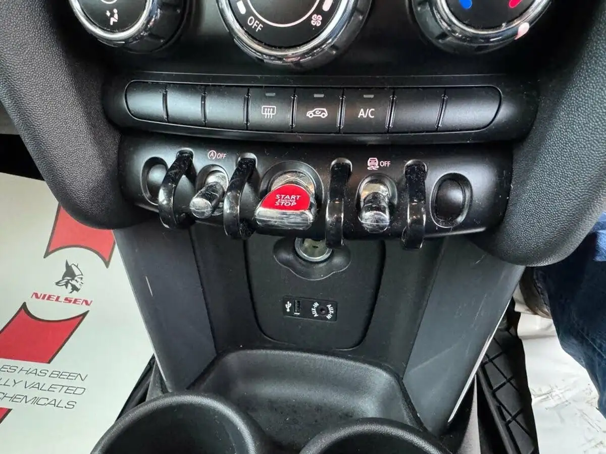 2015-mini-cooper-15-cooper-5d-big-20