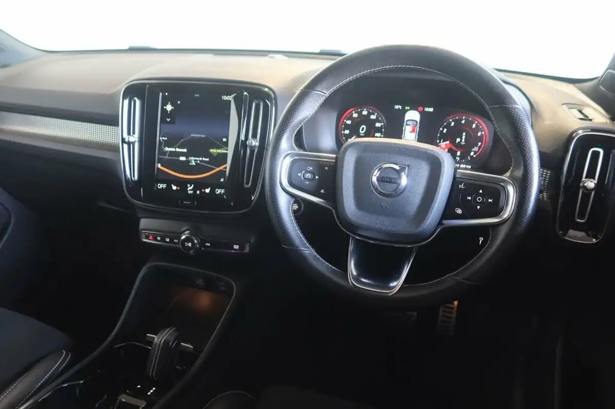 2021-volvo-xc40-20-b4-r-design-pro-197bhp-geartronic-big-4