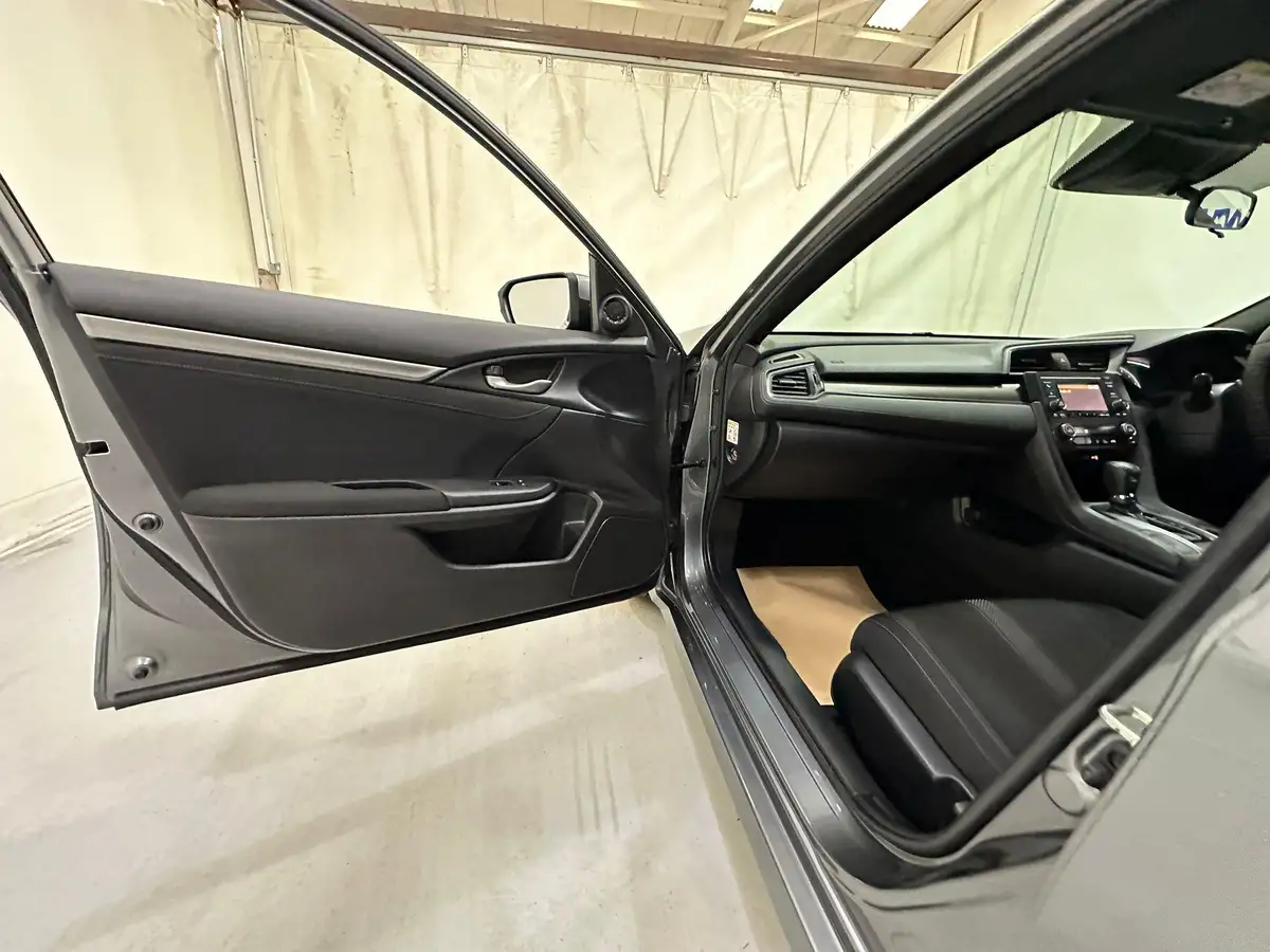 2020-honda-civic-10-vtec-turbo-se-hatchback-5d-cvt-big-24