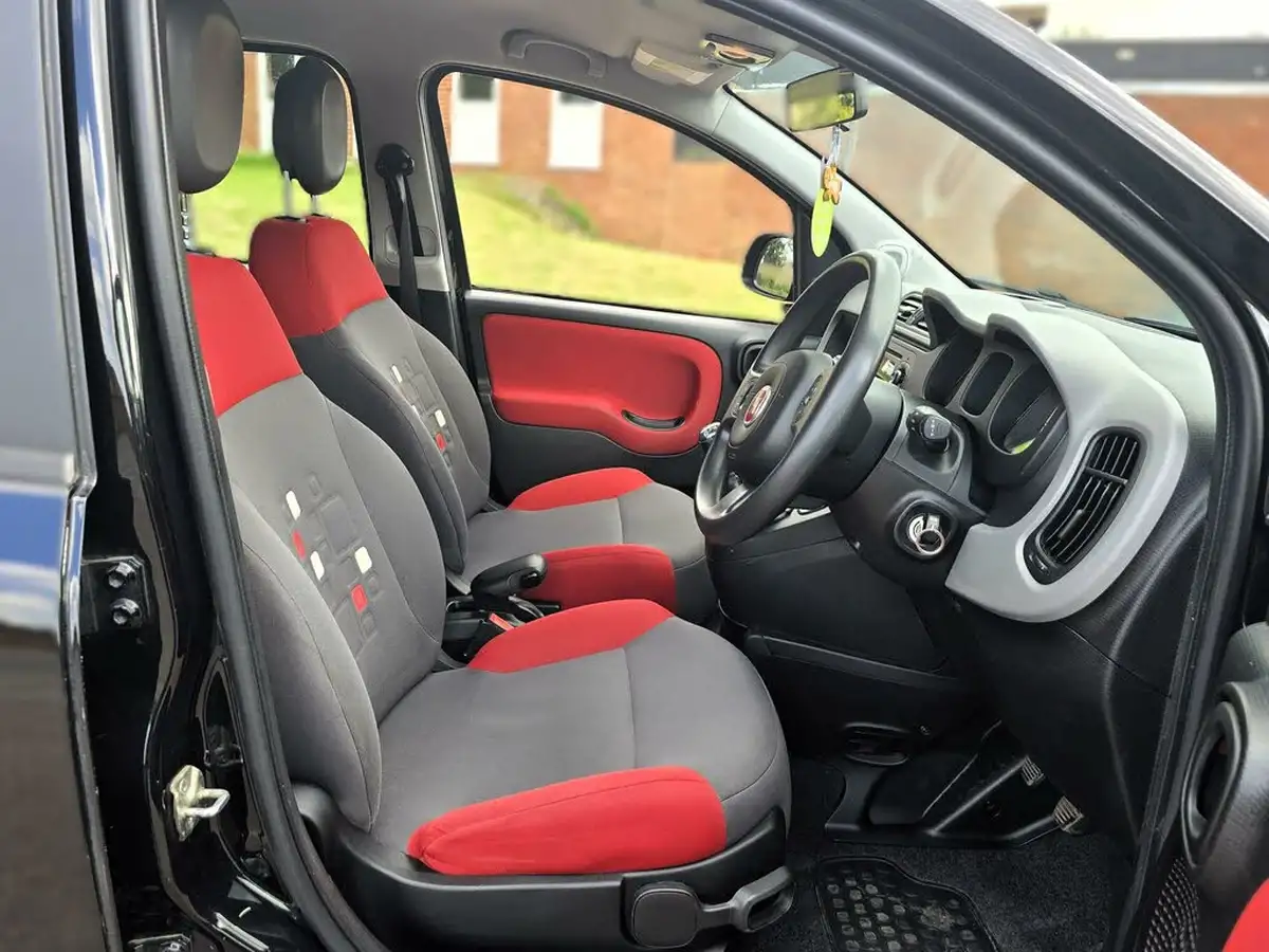 2014-fiat-panda-12-easy-big-2