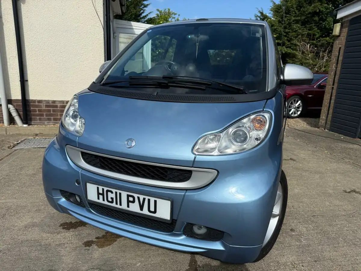 2011-smart-fortwo-10-pulse-71bhp-cabriolet-softouch-big-10
