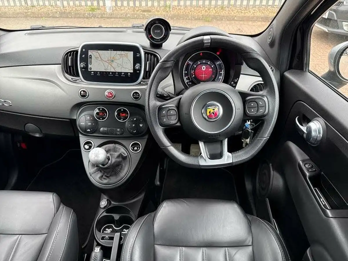 2020-abarth-595-14-tjet-turismo-big-11