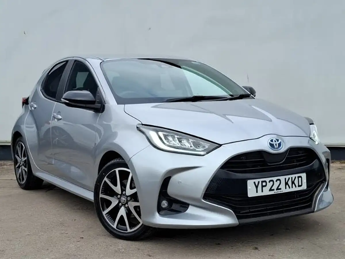 2022-toyota-yaris-15-vvt-i-dynamic-big-0
