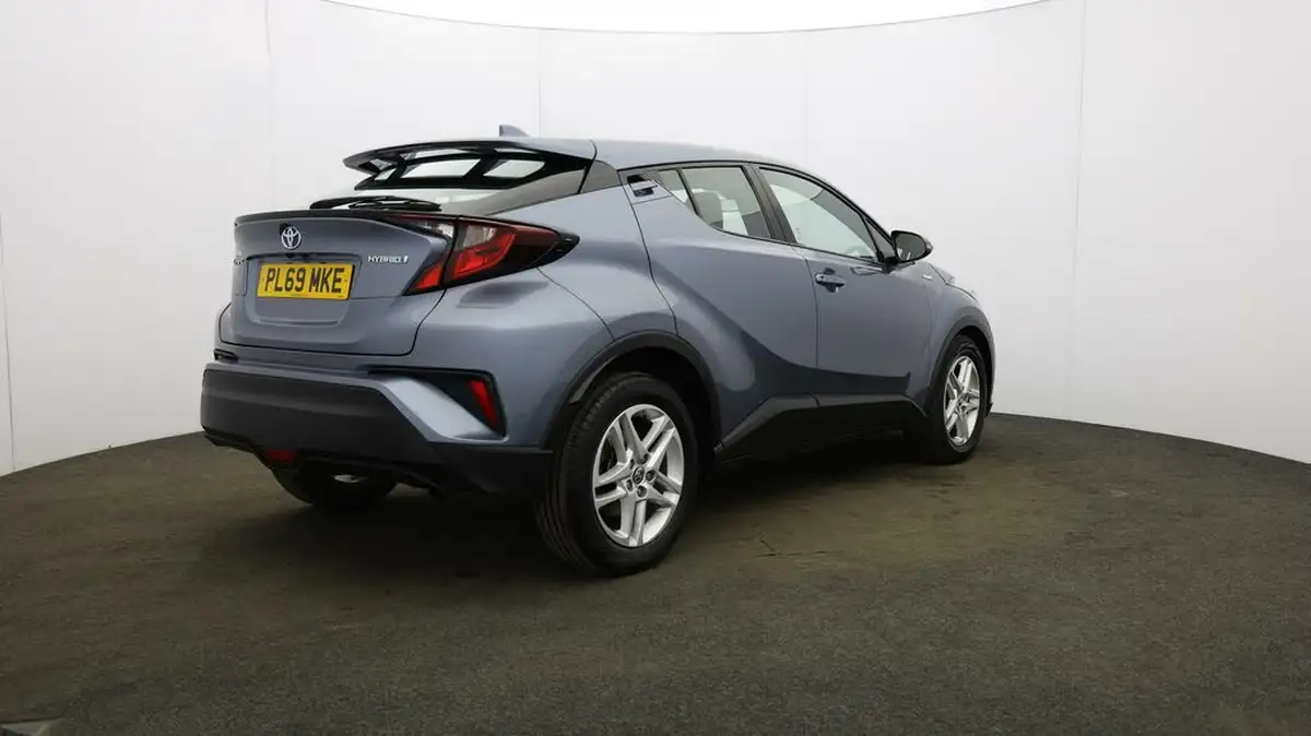 2020-toyota-c-hr-18-vvt-i-icon-parking-pack-big-51