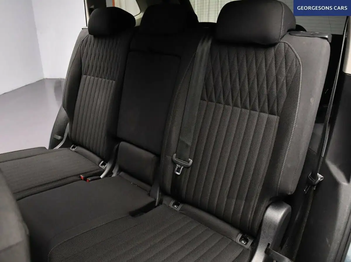 2022-volkswagen-tiguan-allspace-15-tsi-life-big-16