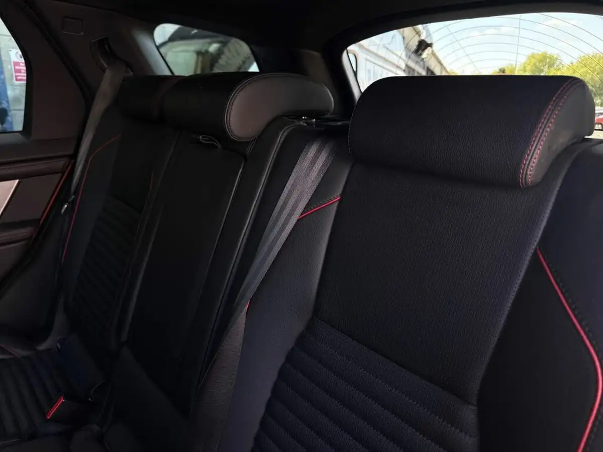 2020-land-rover-discovery-sport-20-d200-r-dynamic-s-plus-big-48
