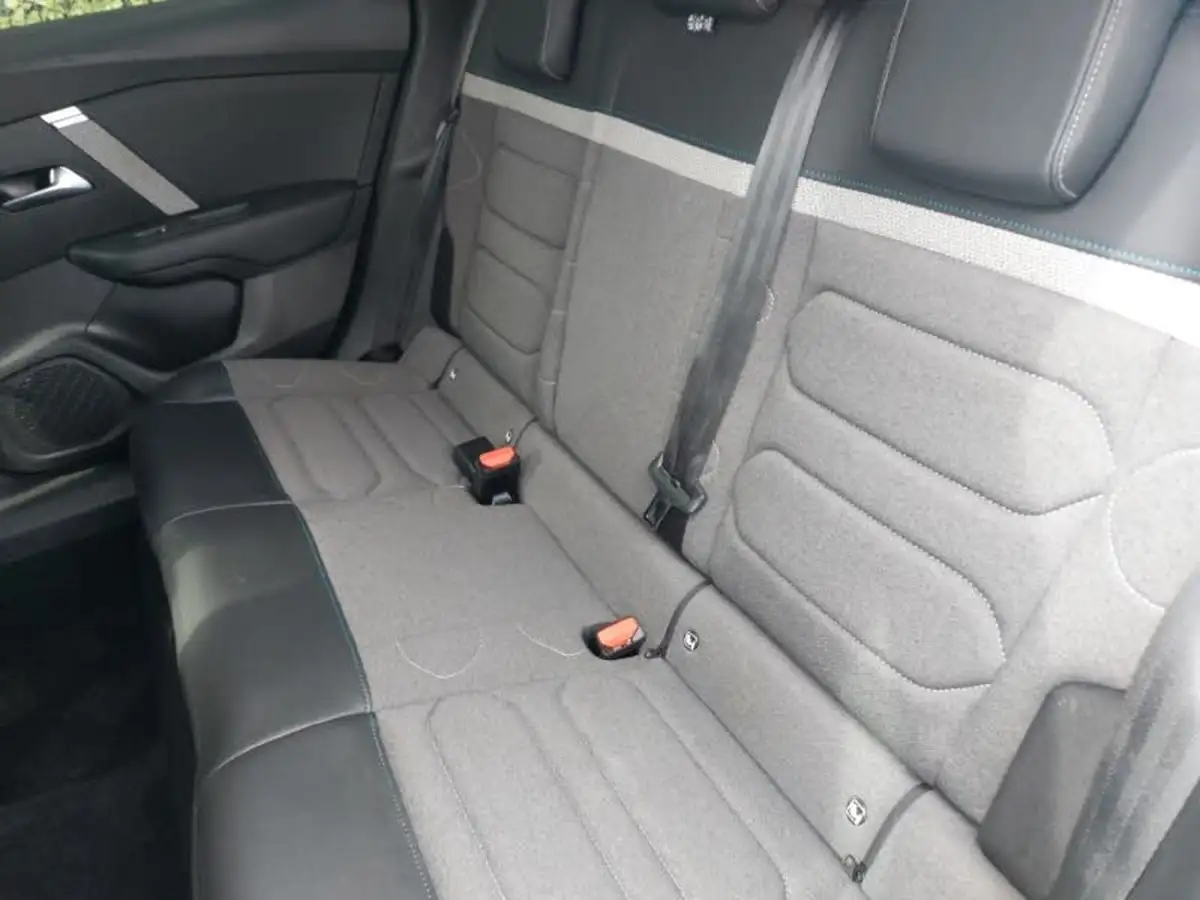 2022-citroen-c4-12-puretech-shine-130ps-big-5