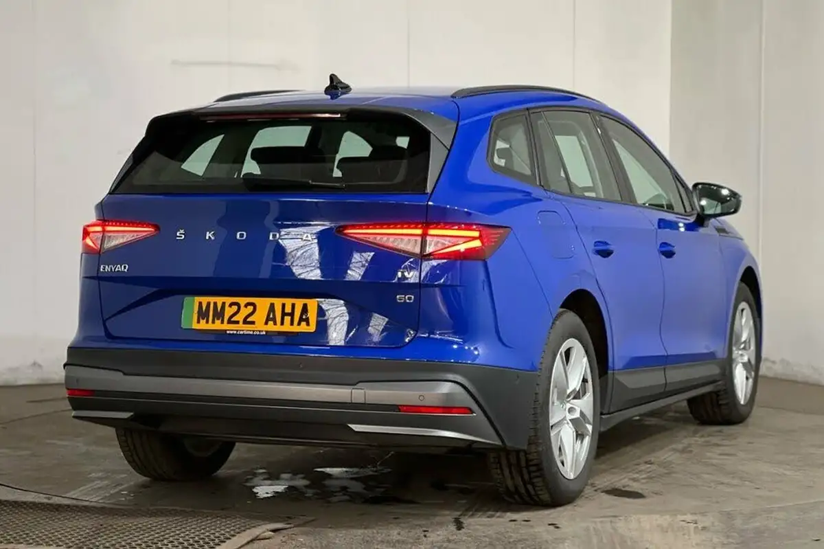 2022-skoda-enyaq-e-60-big-22