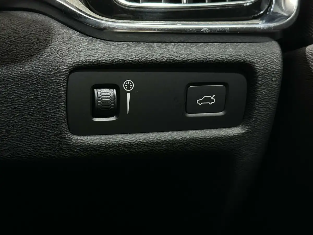 2018-volvo-v60-20td-d4-inscription-pro-geartronic-big-16