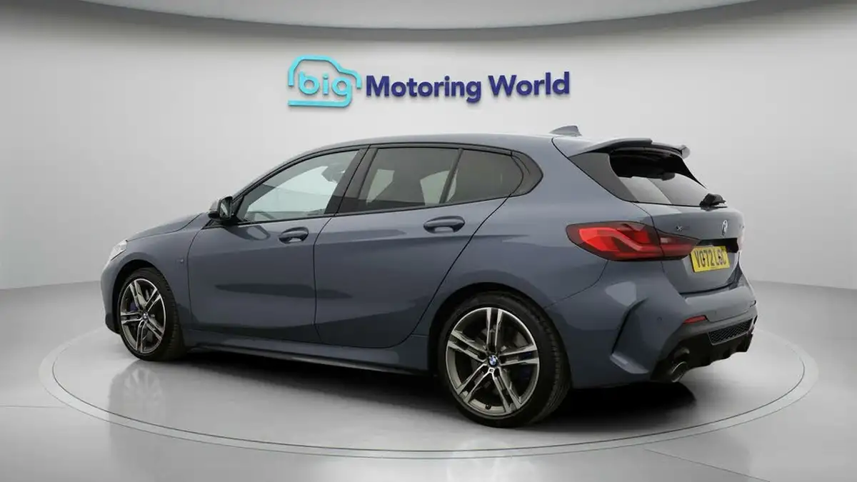 2022-bmw-1-series-20-m135i-xdrive-big-4