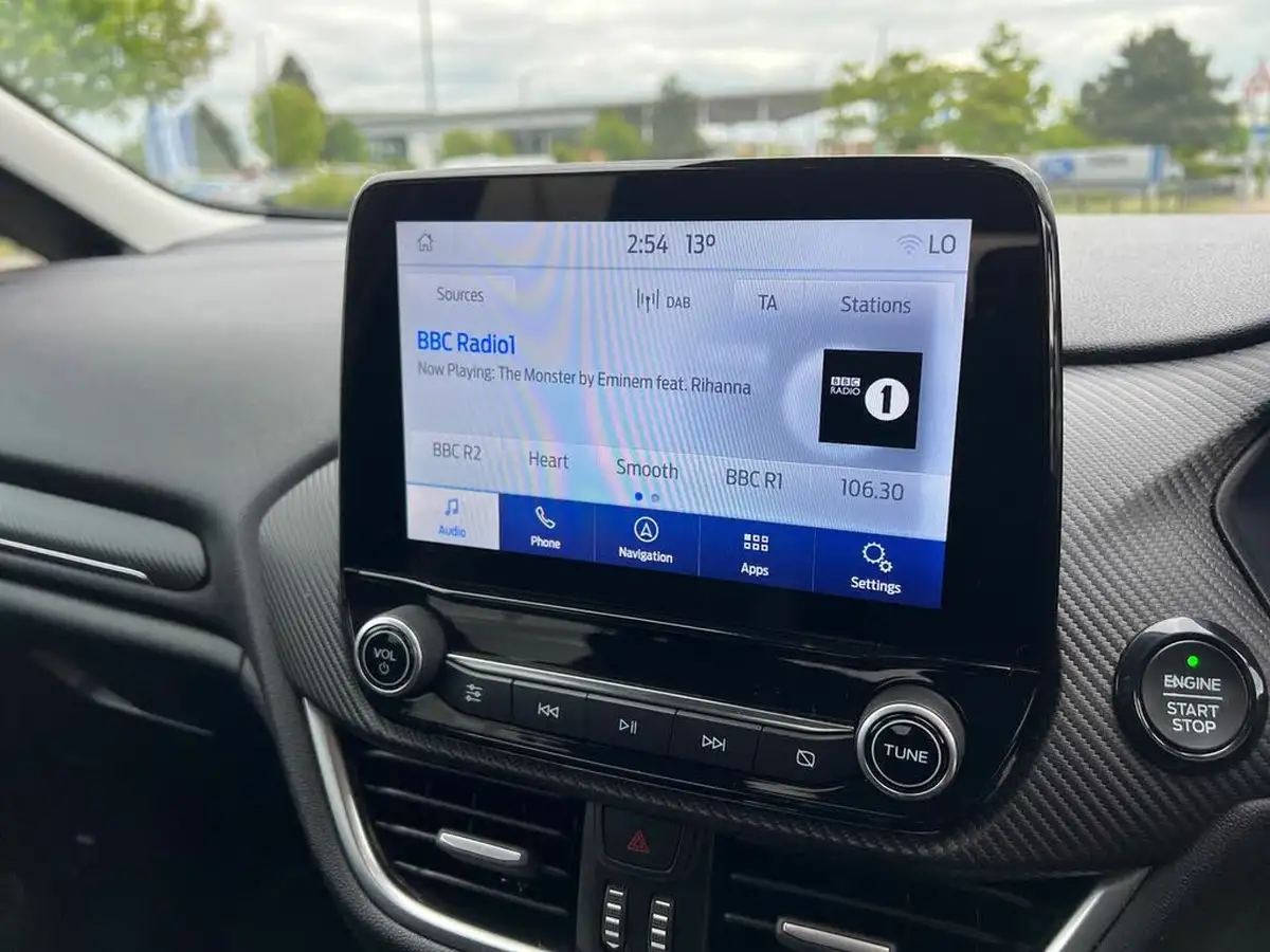2022-ford-fiesta-10t-titanium-vignale-125ps-hybrid-mhev-powershift-big-18