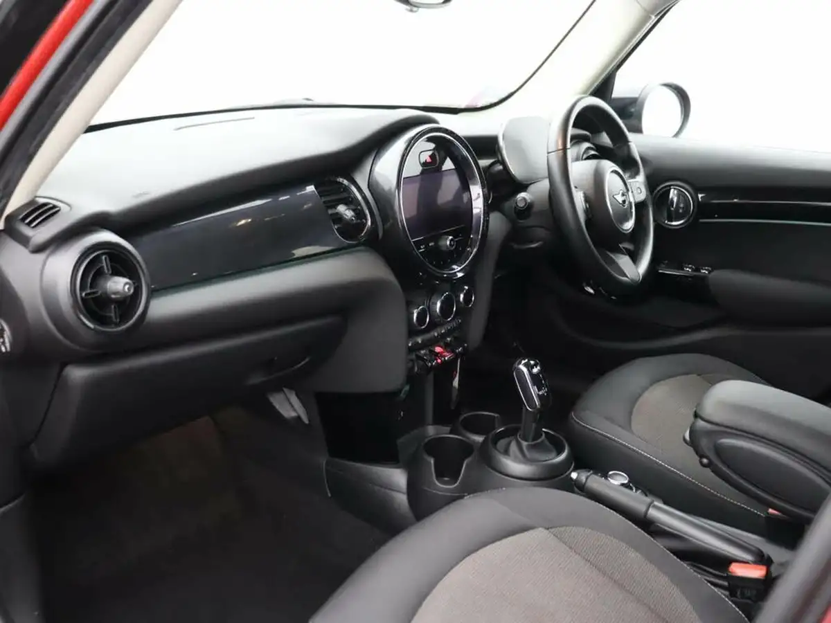 2021-mini-cooper-15-cooper-classic-hatchback-5d-auto-big-10