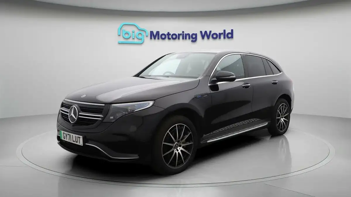 2021-mercedes-benz-eqc-e-eqc-400-amg-line-big-3