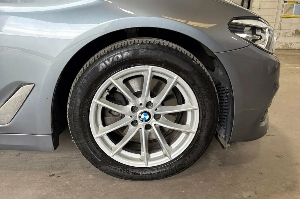 2018-bmw-5-series-20td-520d-se-190bhp-ss-saloon-4d-big-13