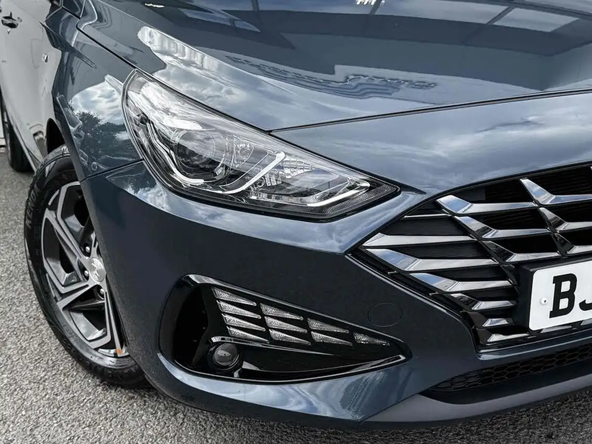 2022-hyundai-i30-10-t-gdi-se-connect-hatchback-big-5