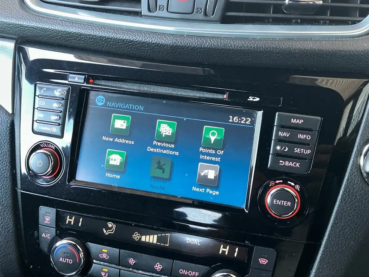 2018-nissan-qashqai-12-dig-t-tekna-big-59