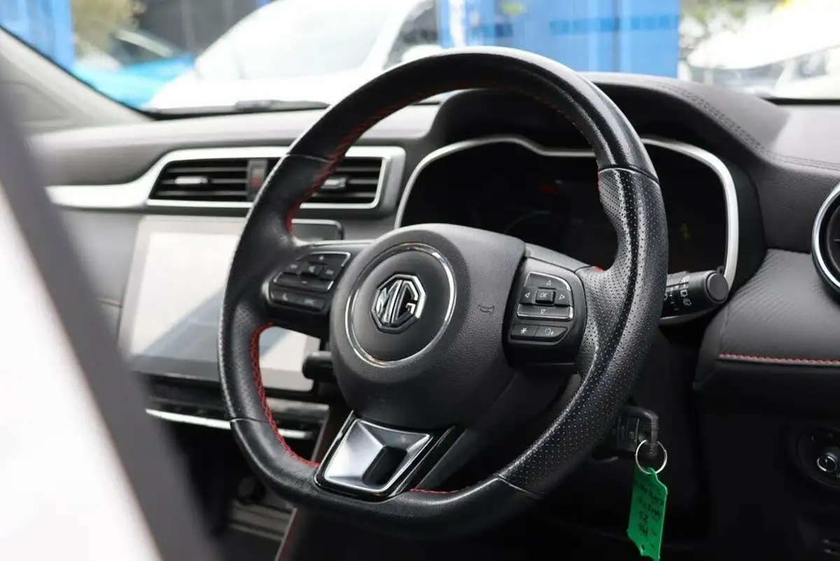 2021-mg-zs-suv-15-vti-tech-exclusive-big-15