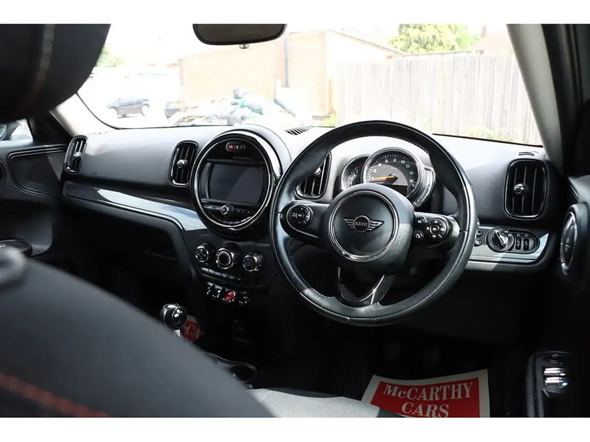 2018-mini-countryman-15-cooper-ss-big-22