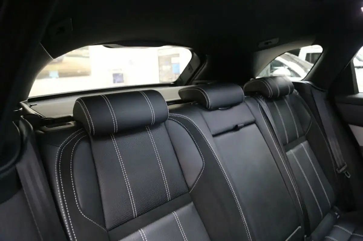 2018-land-rover-range-rover-velar-30-d300-r-dynamic-se-ss-big-38
