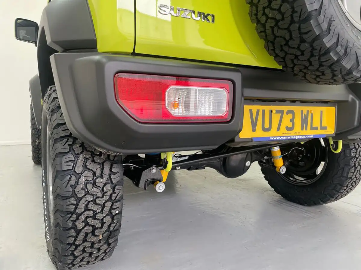 2023-suzuki-jimny-15-light-commercial-allgrip-big-12
