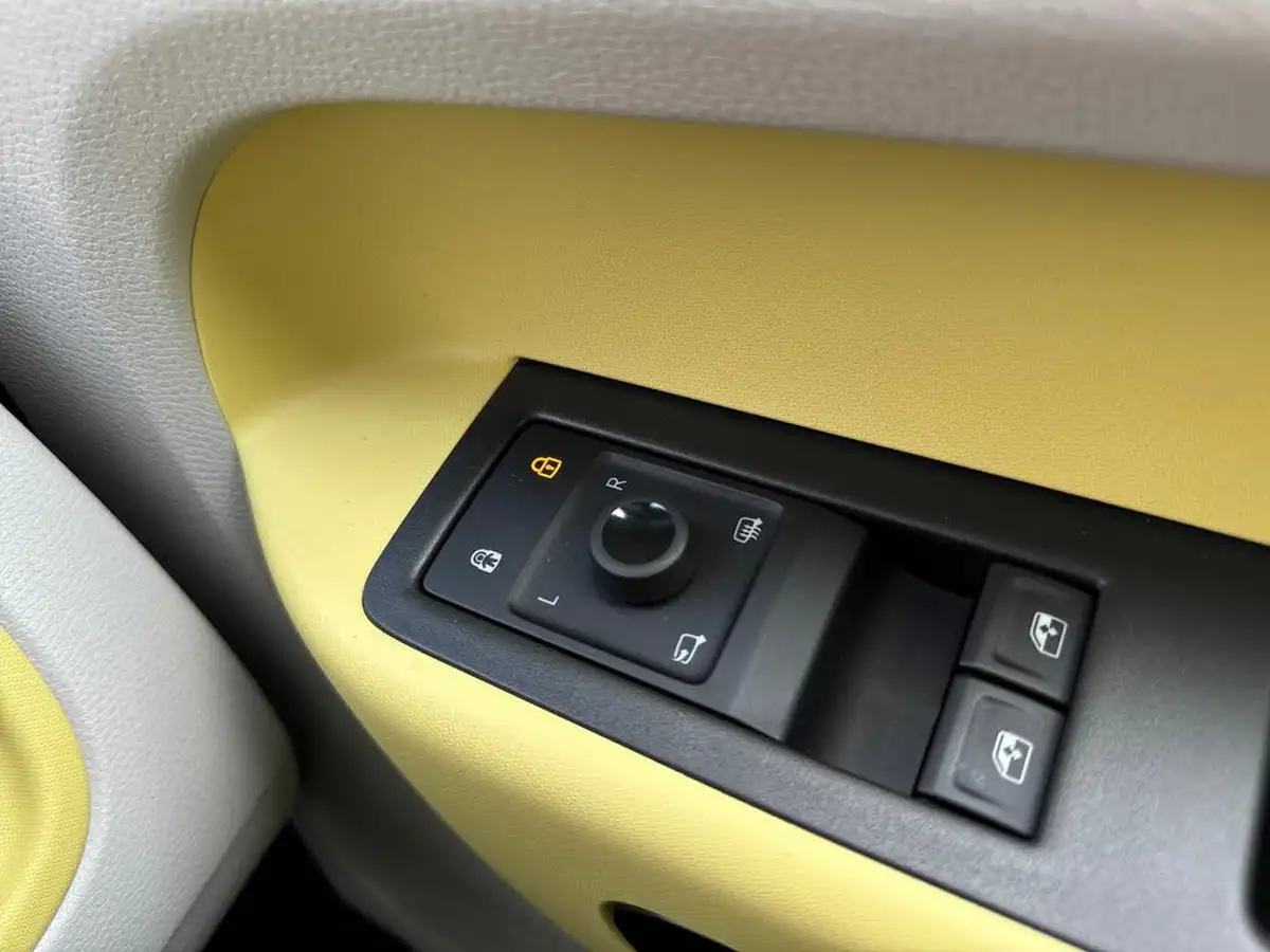 2024-volkswagen-idbuzz-e-style-standard-big-32
