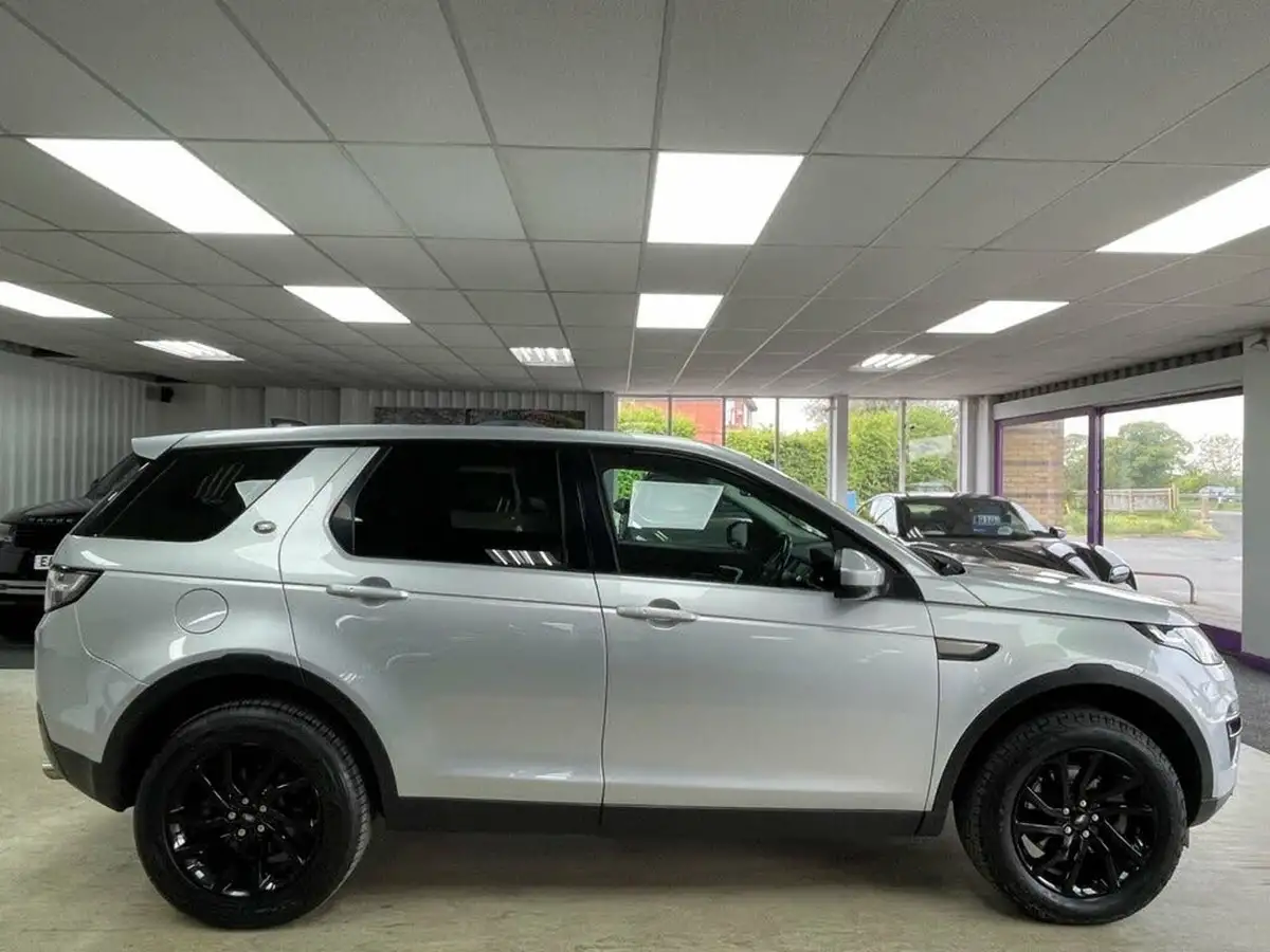 2018-land-rover-discovery-sport-20td4-se-tech-180ps-big-11